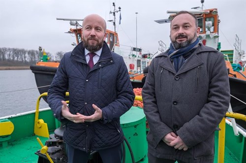 Marek Duklanowaski dyrektor RZGW Szczecin i Stefan Iwicki. koordynator akcji polsko-niemieckiego lodołamania