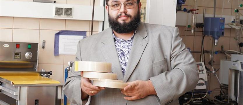 Wymyślił biobójczą taśmę samoprzylepną