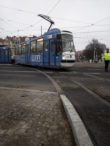 Tramwaj na węźle Wyszyńskiego w Szczecinie