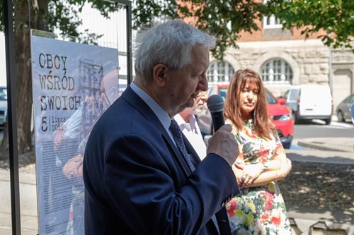 "Obcy wśród swoich" wystawa w Centrum Dialogu Przełomy w Szczecinie