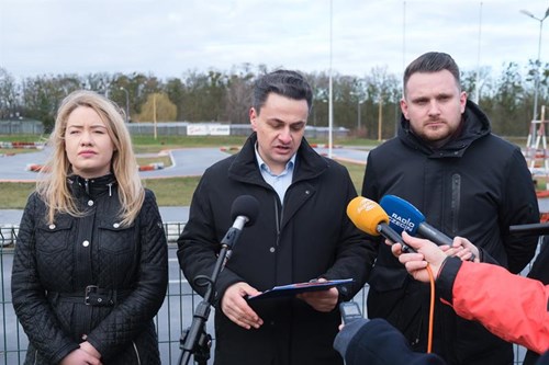 Szczecińscy Radni PiS bronią toru gokartowego przy al. Wojska Polskiego