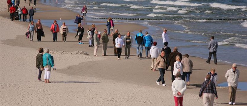 Złote spacery dla seniorów w Kołobrzegu