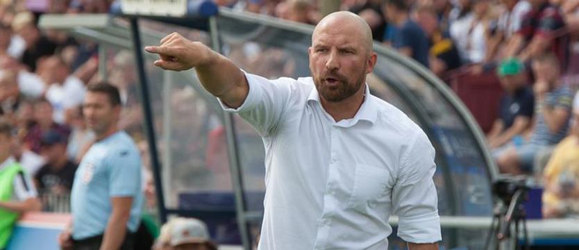 Piłka nożna. 50 lat Stolarczyka