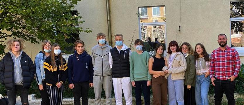 Praktyczna lekcja czułej przedsiębiorczości. „Gruzińskie psy” – społeczny projekt szczecińskich uczniów