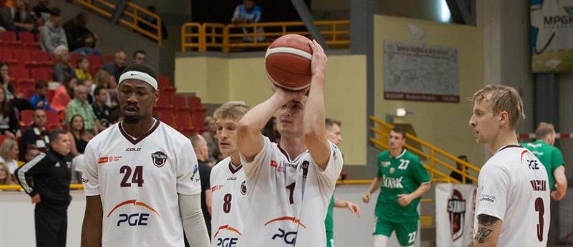 Koszykówka. PGE Spójnia się wzmacnia