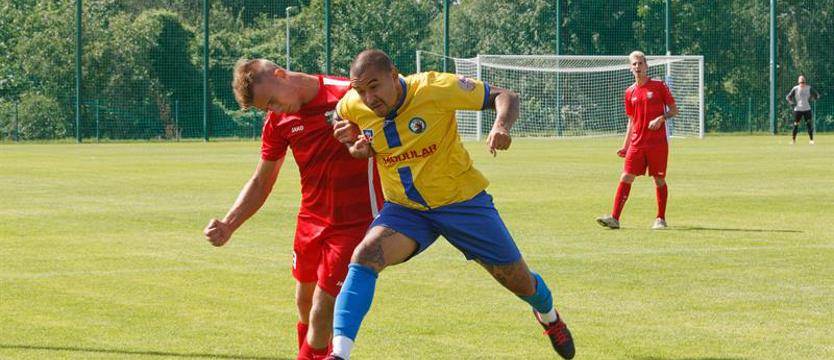 Piłka nożna. Awanse i spadki w niższych ligach. Kosmetyczne zmiany