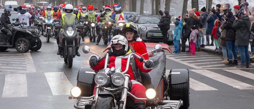 Parada Motomikołajów i zabawa na Arkonce