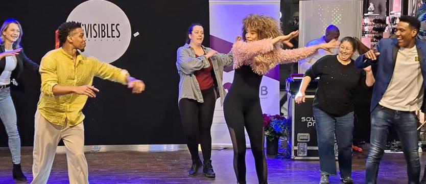 Fundacja Invisibles zainaugurowała działalność. Żywiołowy pokaz tańca