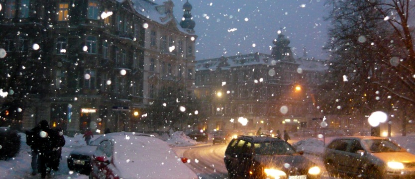 Region. Nocą zawieje i zamiecie nad morzem