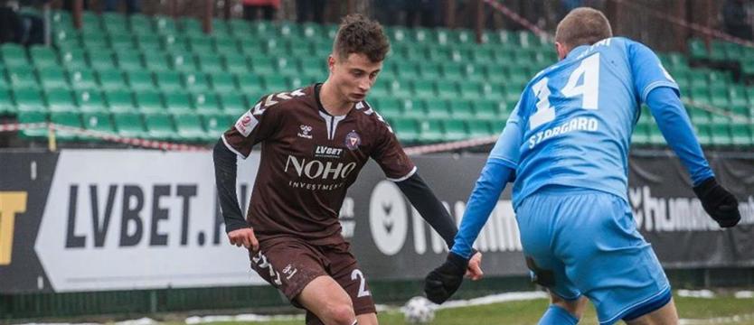 Piłka nożna. Błękitni przegrali w ostatnim meczu