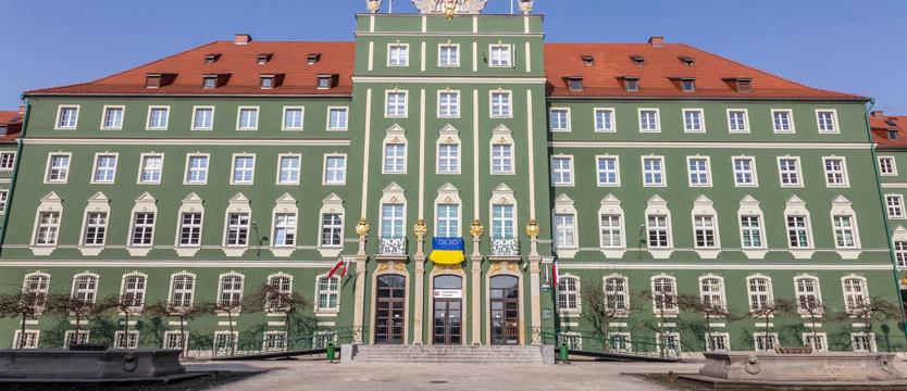 Prezydent daje stypendia 