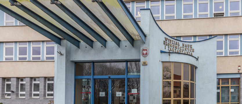 O finansach i zadaniach publicznych