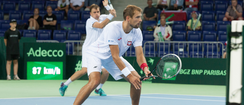 Tenis. Po dwóch dniach 2:1