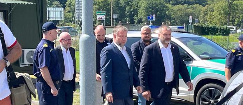 Briefing w Świnoujściu. Ministrowie postawili granice