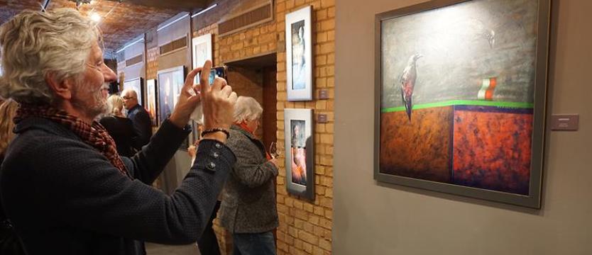 Niepokój na wystawie. Tylko do listopada