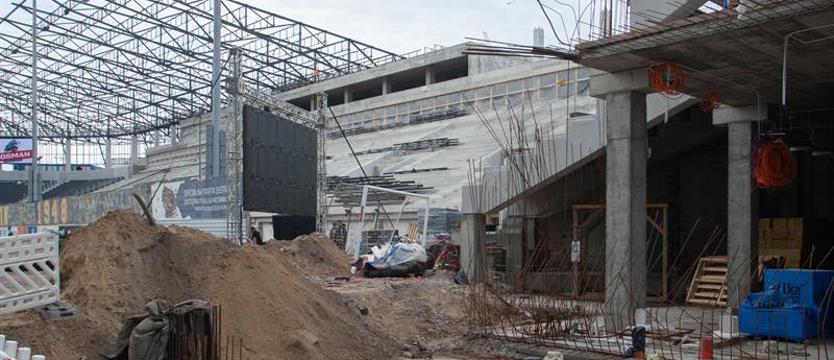 Piłka nożna. Stadion za pięć miesięcy
