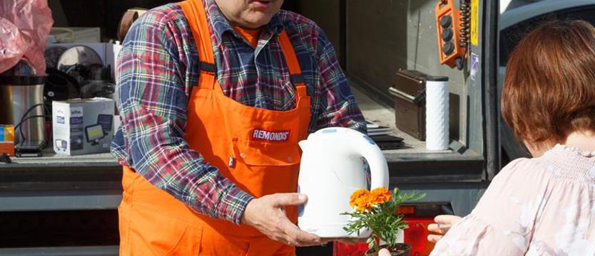 Magnolie za elektrośmieci. Ekologicznie, symbolicznie i z tradycją