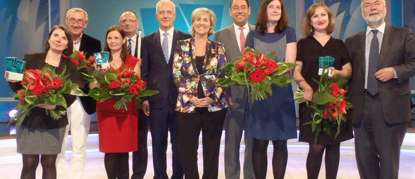 Dziennikarskie spory i nagrody