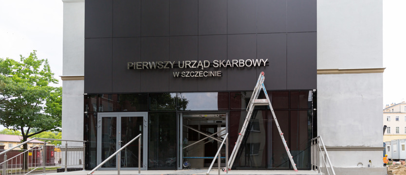  Dzień zamkniętych drzwi