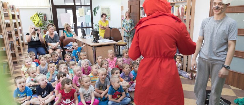 Gimnazjaliści dzieciom