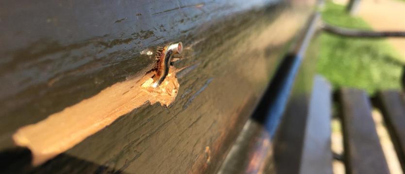 Odpoczynek na gwoździu