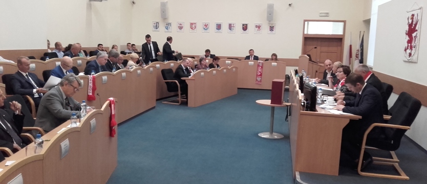 Sejmik pójdzie do sądu