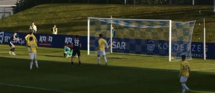 Piłka nożna. Szczęśliwy remis Kotwicy