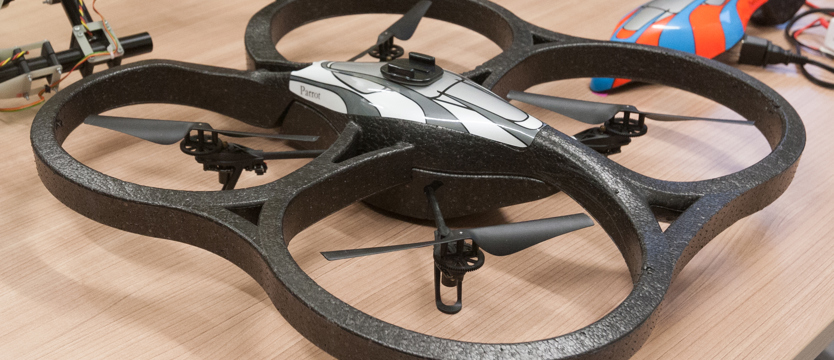 Uwaga, dron na lotnisku!