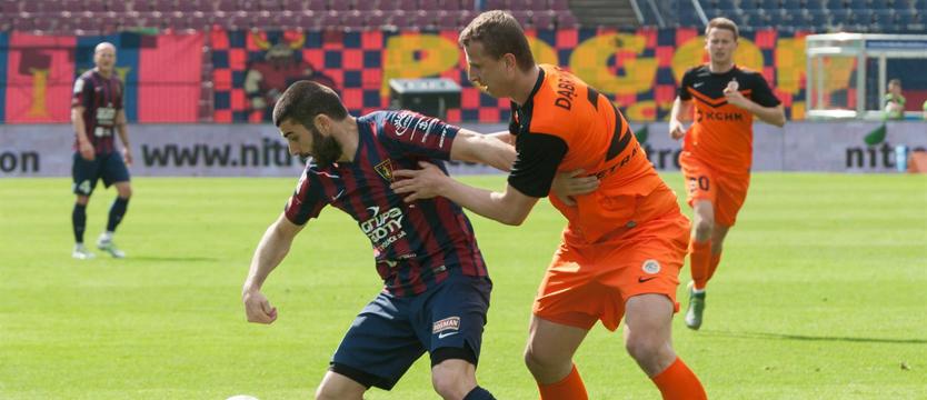 Piłka nożna. Asysta i awans Dwaliszwiliego