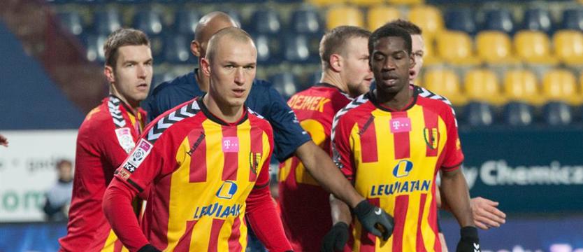 Piłka nożna. Korona chce przełożyć mecz z Pogonią