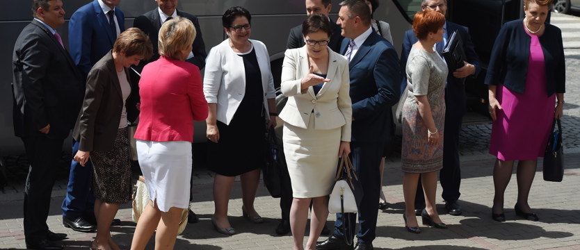 Każdy mógł nawtykać premierowi