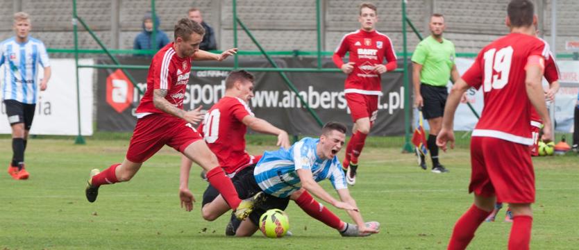 Piłkarska sobota. II-ligowy szlagier