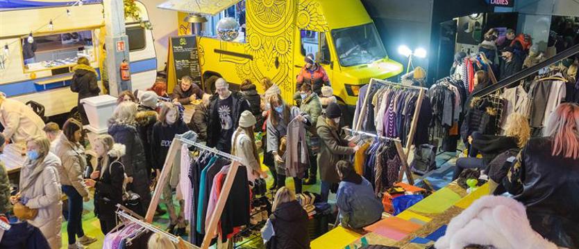 Niedzielny Less Waste Market w Hali Odra