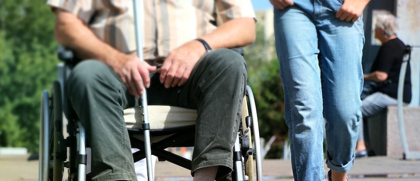 Co z pomocą dla niepełnosprawnych? Utknęli w kolejkach po wsparcie