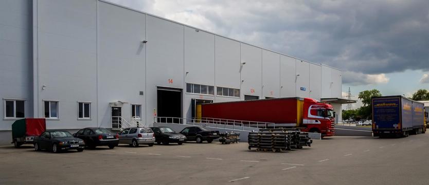 Cztery hale z nowym właścicielem 