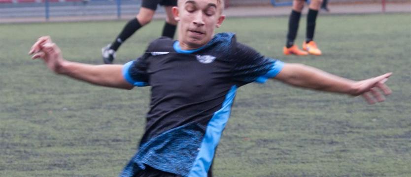 Piłka nożna. Salos wygrał zaległy mecz