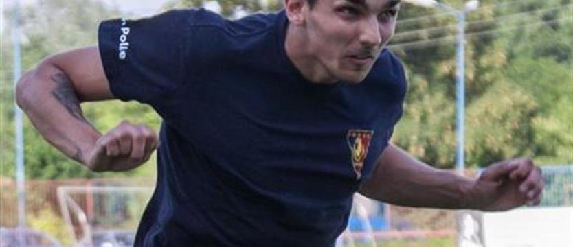 Piłka nożna. Grosicki na ławce, kontuzja Golli, 45 minut Djousse