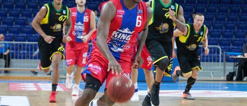 Koszykówka. King wspiera małą Victorię