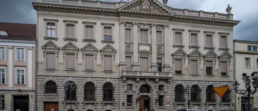 Studenci zaprojektują logo