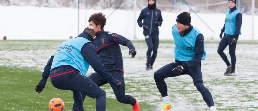 Piłka nożna. Pierwszy trening na boisku