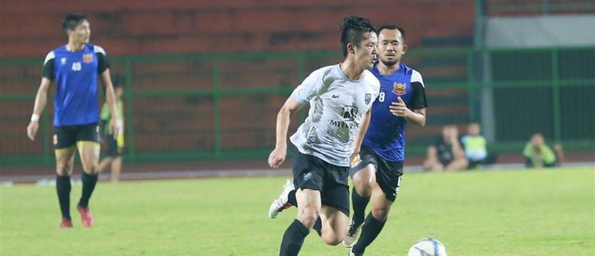 Piłka nożna. Akahoshi po pierwszym sparringu