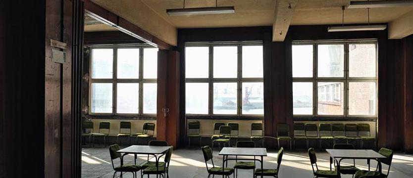 Co dalej z historyczną świetlicą stoczniową? Zanim popadnie w ruinę i zapomnienie