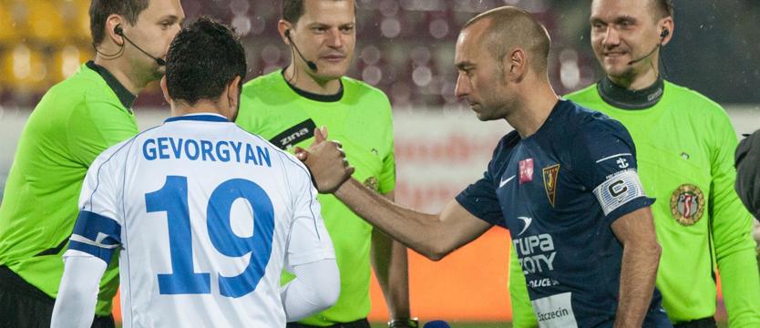 Piłka nożna. Ława w Chemiku, Edi blisko