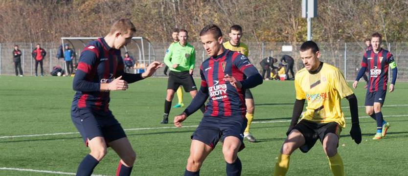 Piłka nożna. Rodowici szczecinianie na tle innych klubów