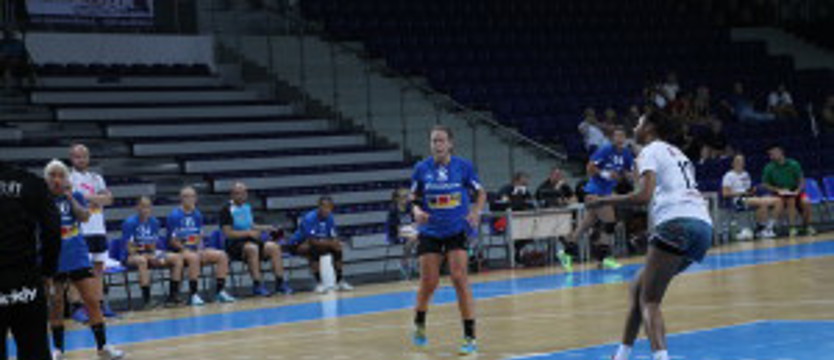 Piłka ręczna. Pierwsza wygrana Dunek