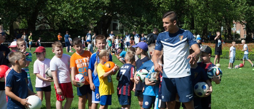 Piłka nożna. Pogoń na Jasnych Błoniach