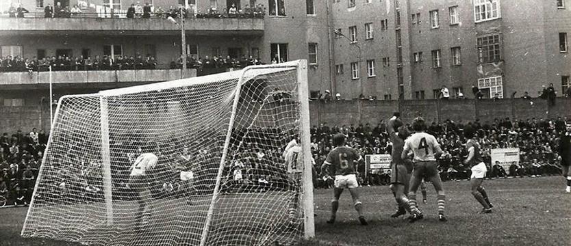 Piłka nożna. Czarny scenariusz