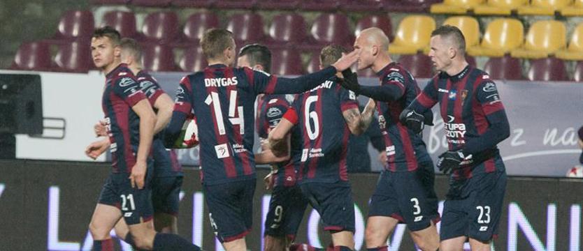 Piłka nożna. Pogoń z outsiderem