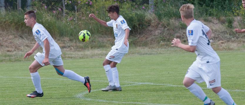 Piłka nożna. 15-latki z Lecha lepsi od Pogoni