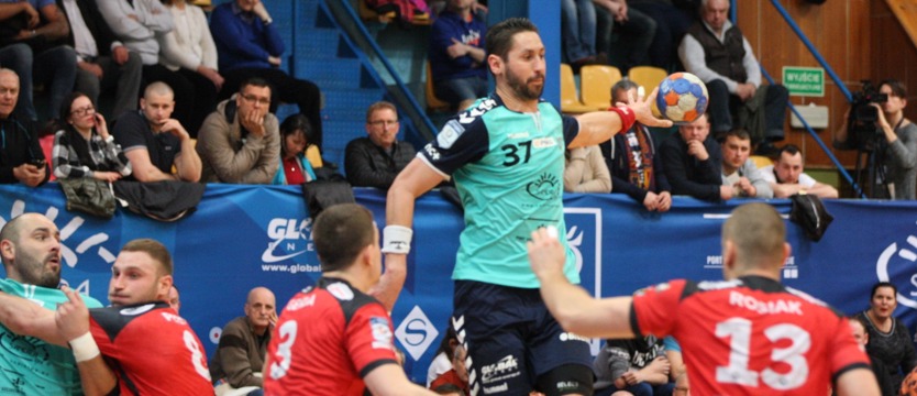 Piłka ręczna. Sandra pokonała wicelidera